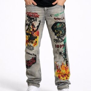 D'Andijieshen Men's Denim Jeans with A Light Wash and Colorful Graphic. Size 40